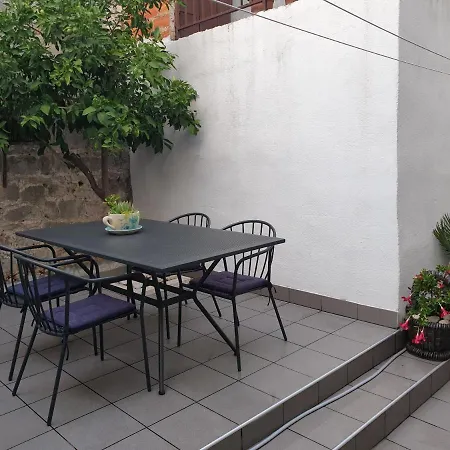 Guest house Lemon Tree Seget Donji