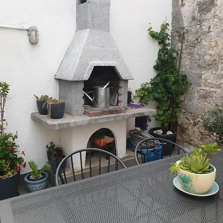 Lemon Tree Guest house