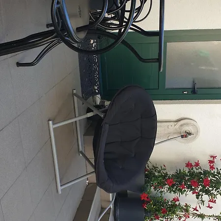 ゲストハウス Lemon Tree 3*