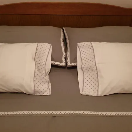 ゲストハウス Lemon Tree ドニー・セゲット